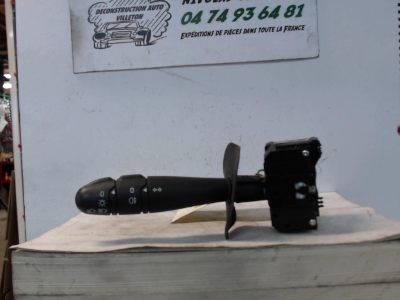 Commodo phare RENAULT CLIO 2 CAMPUS PHASE 1 Diesel - 1