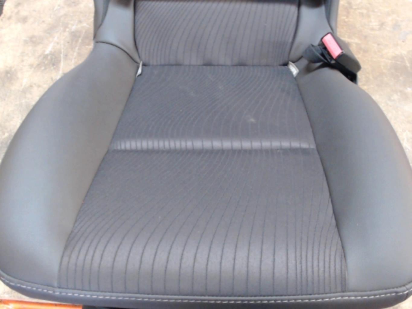 Sedile posteriore destro RENAULT GRAND SCENIC 3 PHASE 1 Gasolina - 1