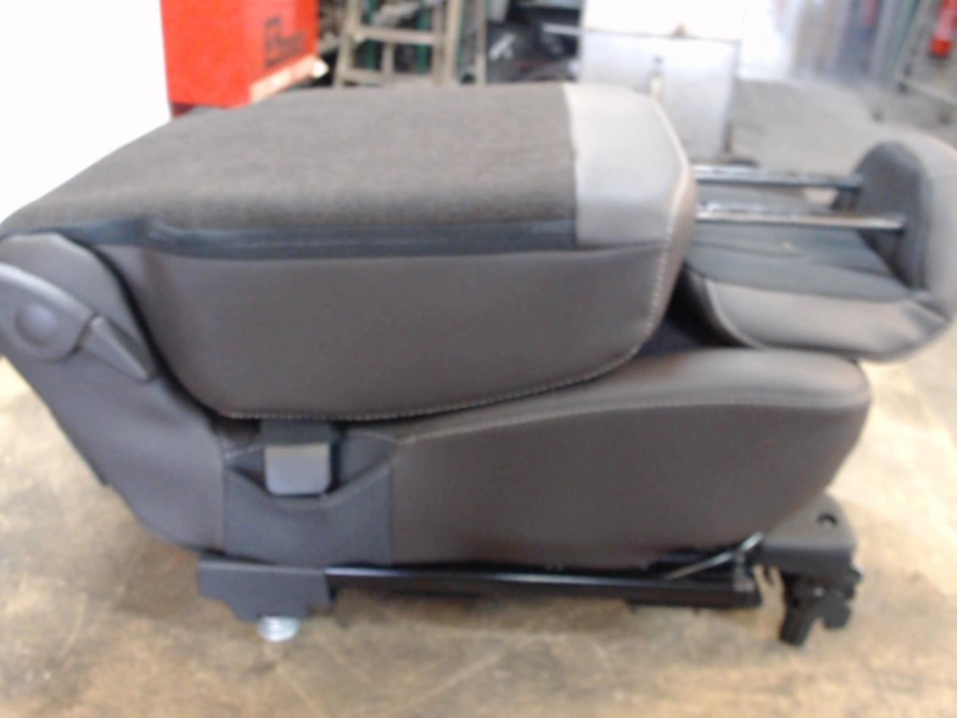 Sedile posteriore sinistro RENAULT GRAND SCENIC 3 PHASE 1 Gasolina - 1