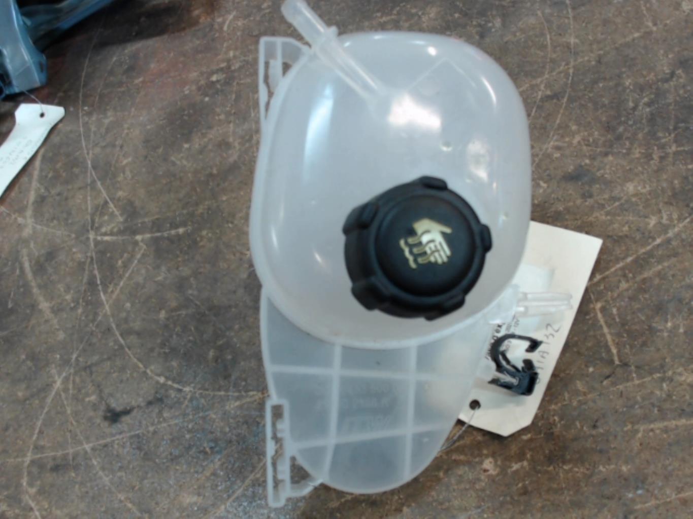 Vase d'expansion RENAULT TWINGO 3  - 1