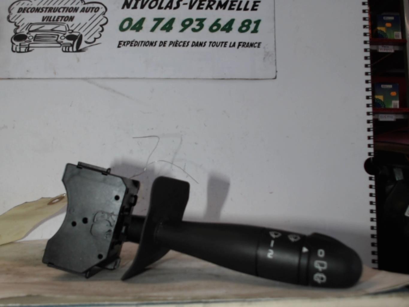 Commodo d'essuie glaces RENAULT CLIO 2 PHASE 2 Diesel - 1