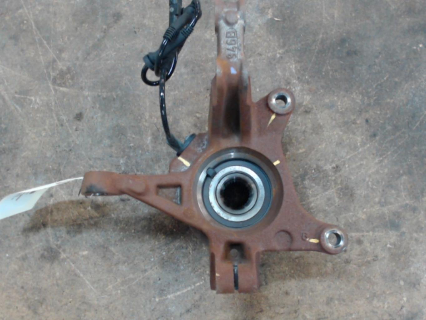 Fusee avant gauche DACIA LODGY  - 1