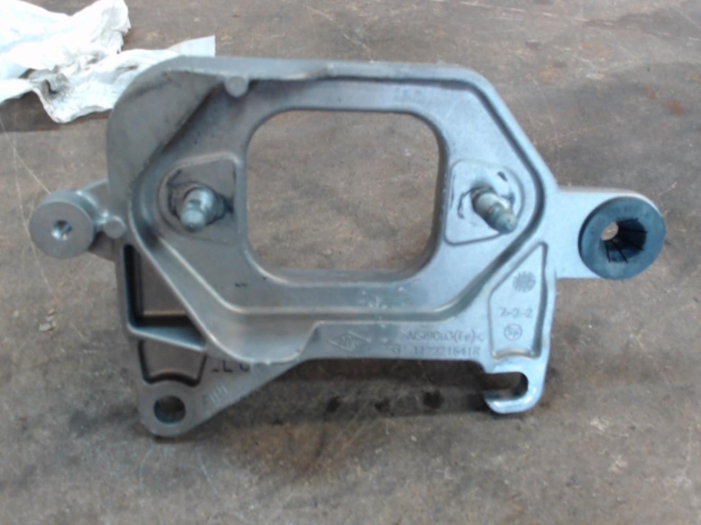 Support moteur gauche RENAULT TALISMAN Essence - 1