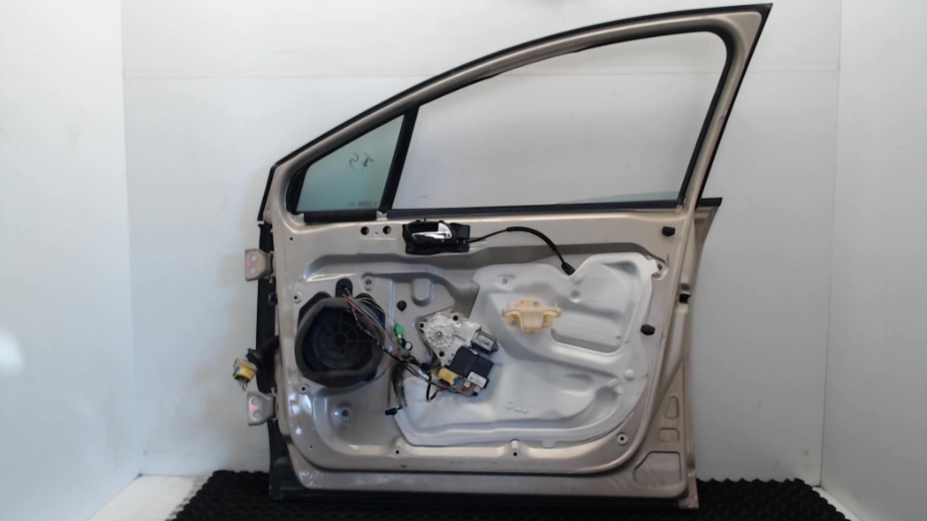 Portiera anteriore destra CITROEN C4 1 PHASE 1 Diésel - 1