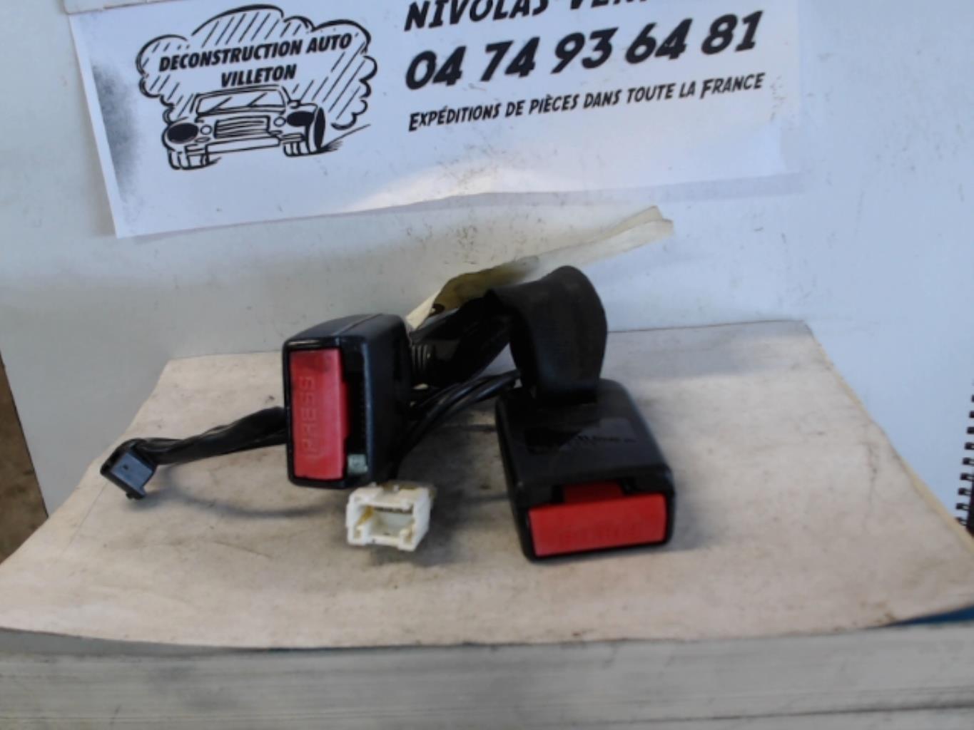 Aggancio cintura sicurezza posteriore destro CITROEN C4 1 PHASE 1 Diésel - 1