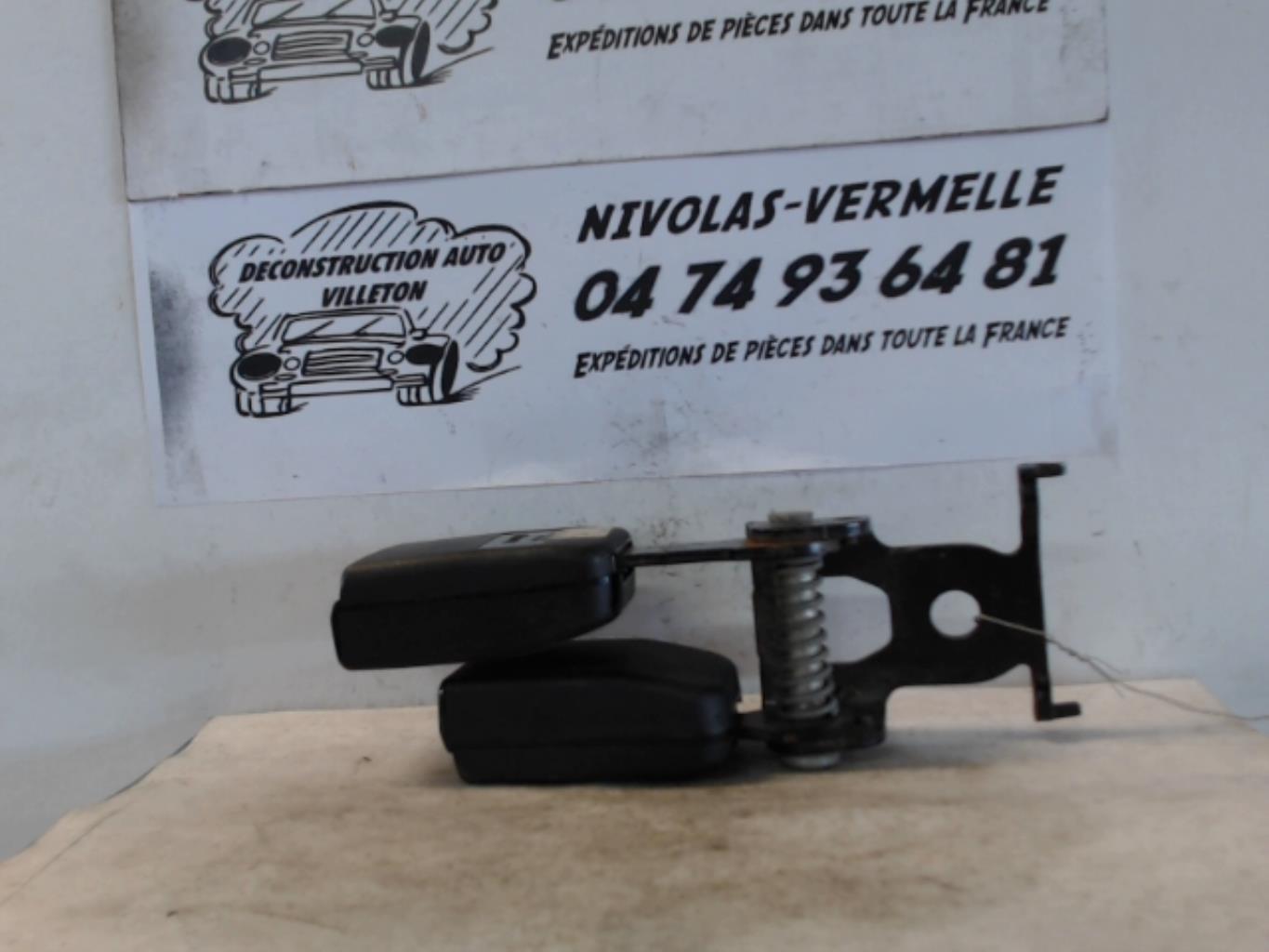 Aggancio cintura sicurezza posteriore sinistro RENAULT MEGANE 2 PHASE 1 BREAK Diésel - 1