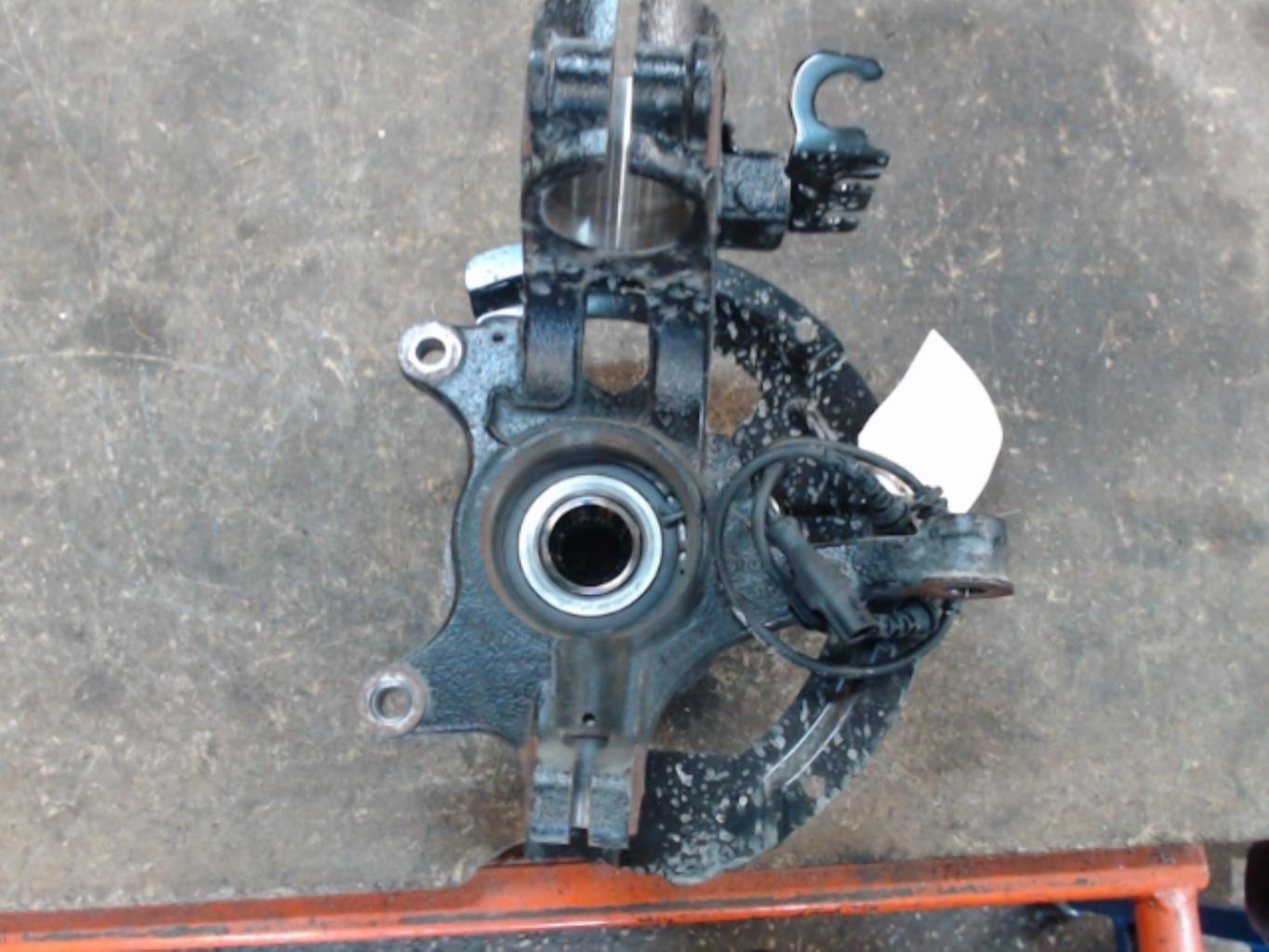 Fusee avant droit RENAULT MEGANE 4 PHASE 1 Essence - 1