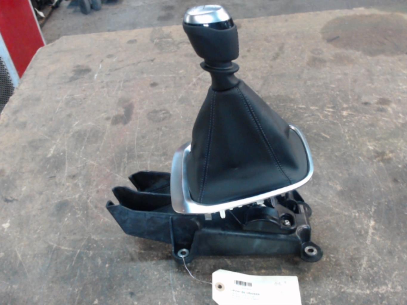 Levier de vitesses RENAULT MEGANE 4 PHASE 1 Essence - 1