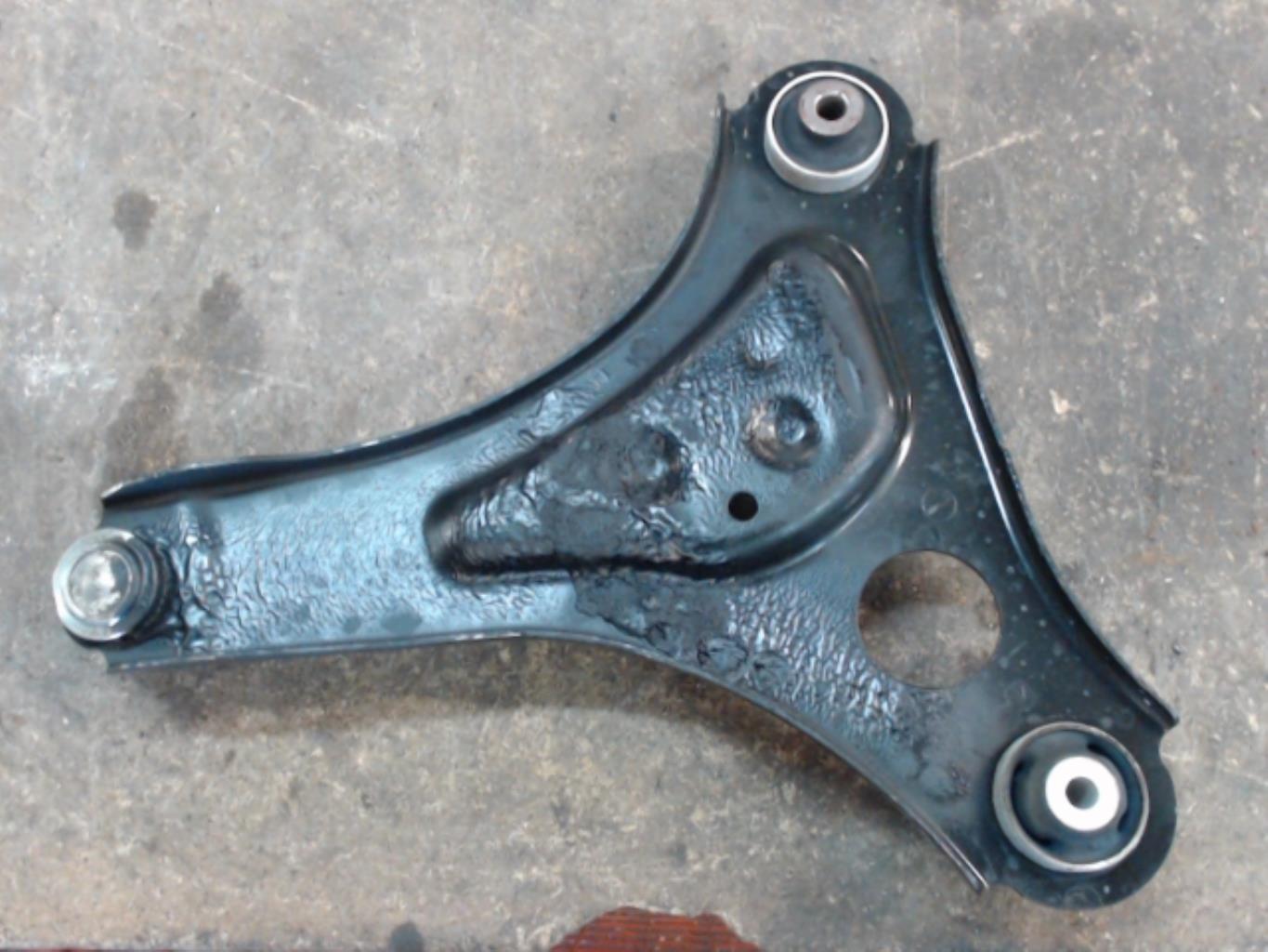 Triangle avant gauche RENAULT TWINGO 3  - 1