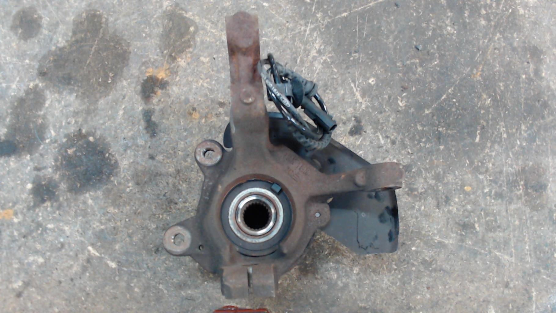 Fusee avant droit RENAULT TWINGO 2 PHASE 2 Diesel - 1