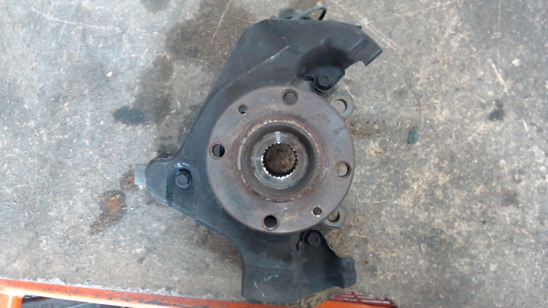 Fusee avant droit PEUGEOT BIPPER Diesel - 1