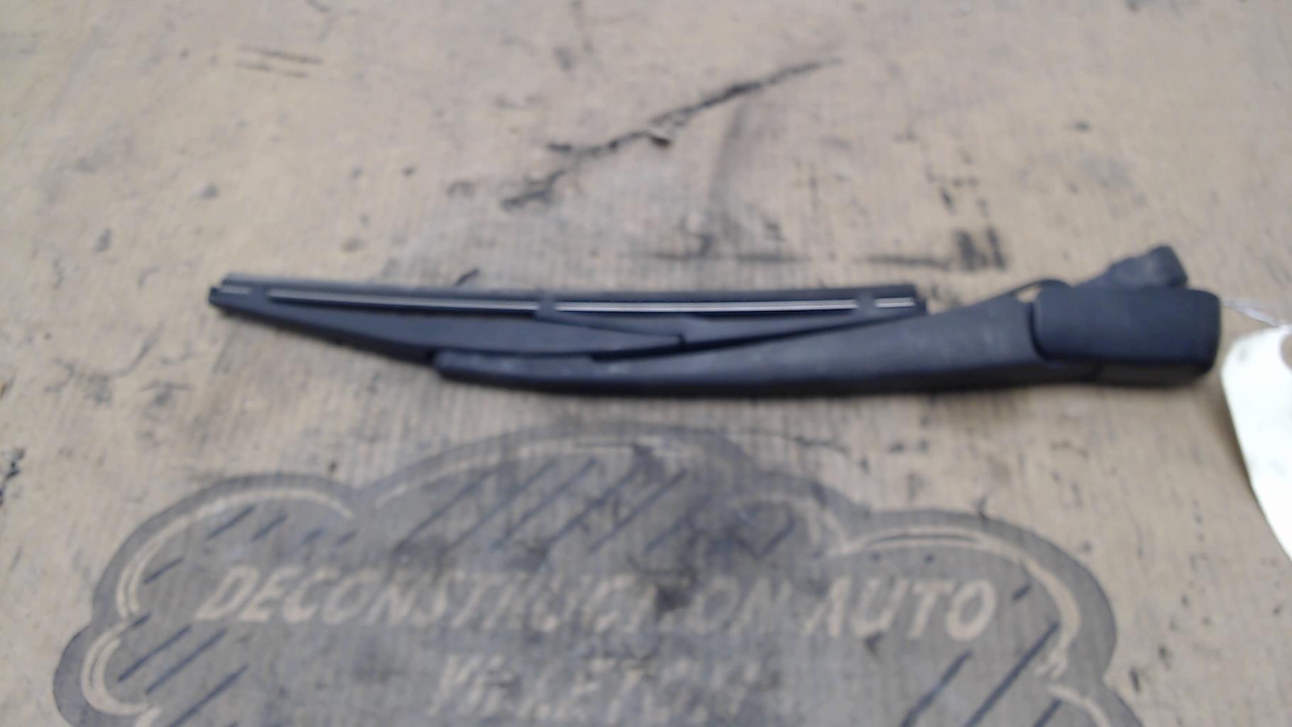Braccio tergicristallo posteriore SUZUKI SWIFT 3 Gasolina - 1