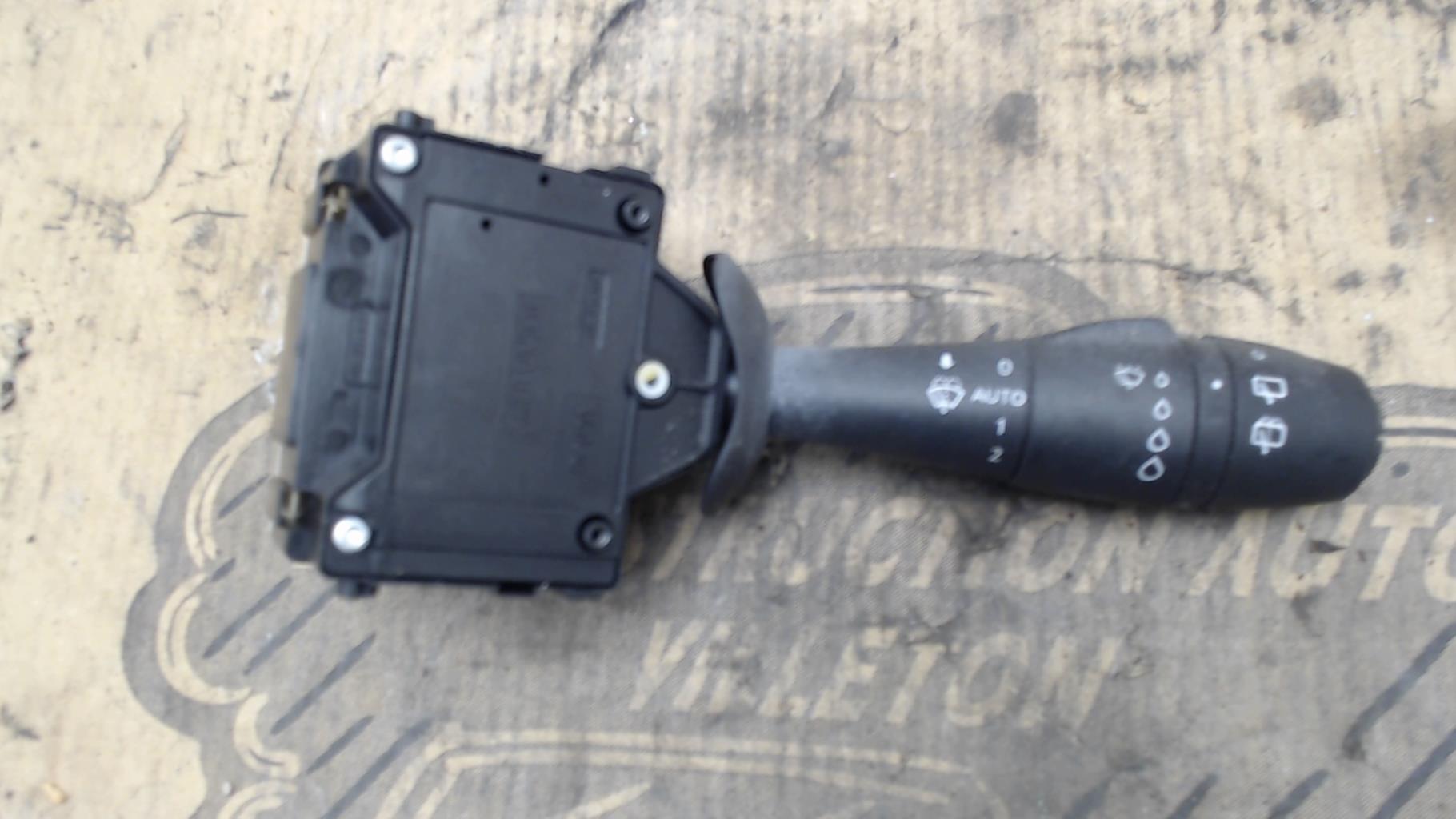 Commodo d'essuie glaces RENAULT TWINGO 3 PHASE 1 Essence - 1