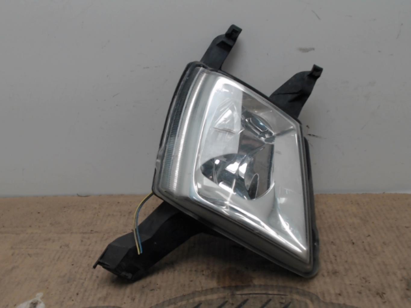 Fendinebbia destro (luci) PEUGEOT 407 PHASE 1 BREAK Gasolina - 1