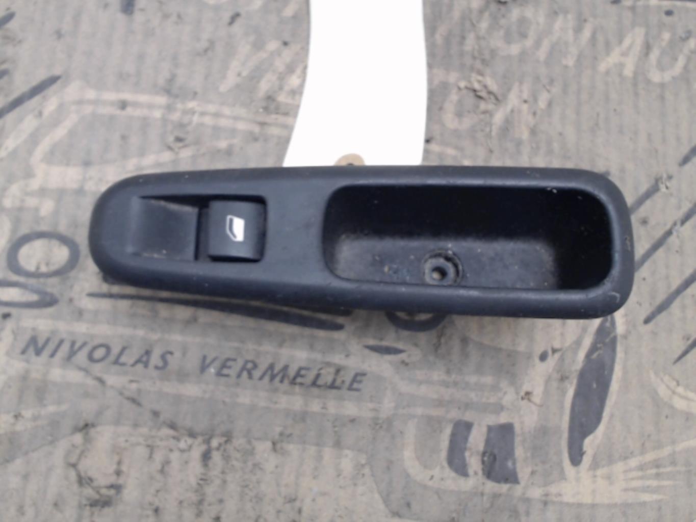 Interruttore lavacristalli posteriore destro PEUGEOT 5008 1 PHASE 1  - 1