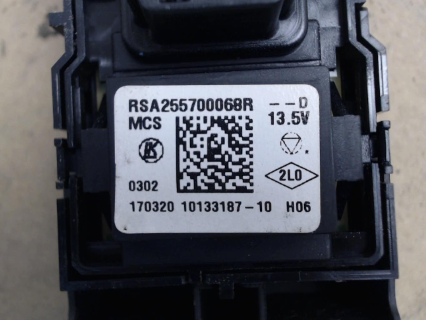 Interruttore lavacristalli anteriore sinistro RENAULT CLIO 4 PHASE 2  - 1