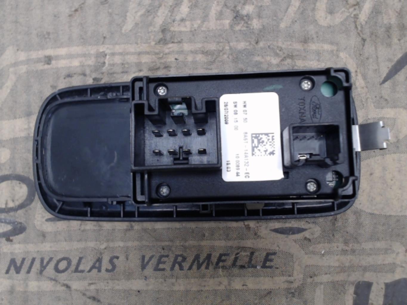 Interruttore lavacristalli anteriore sinistro FORD FIESTA 6 PHASE 1 Diésel - 1