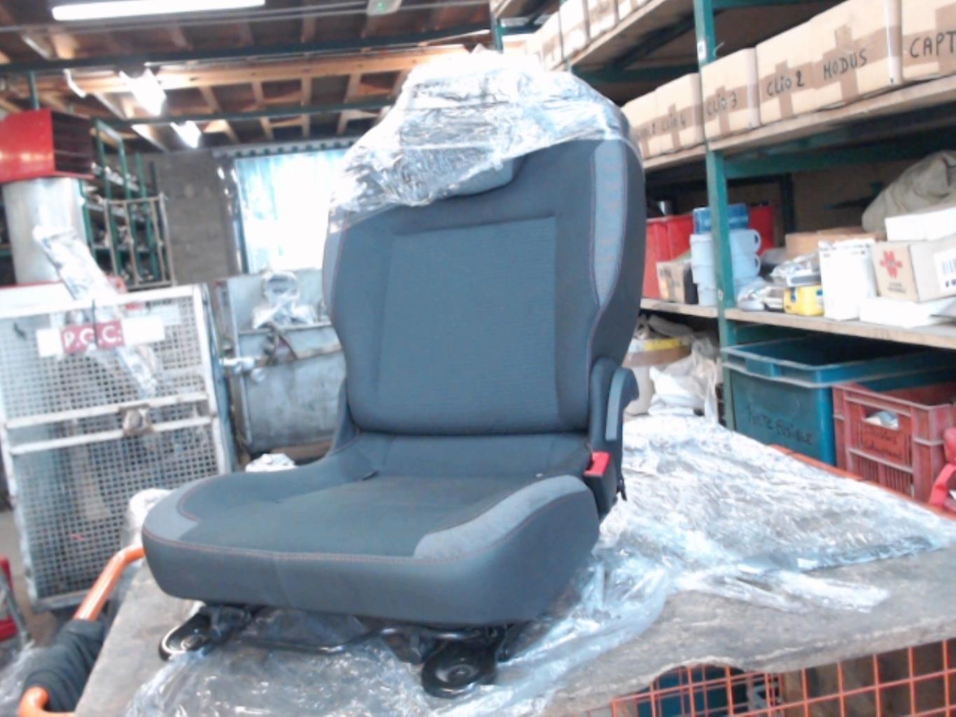Siege arriere droit RENAULT TWINGO 2 PHASE 2  - 1