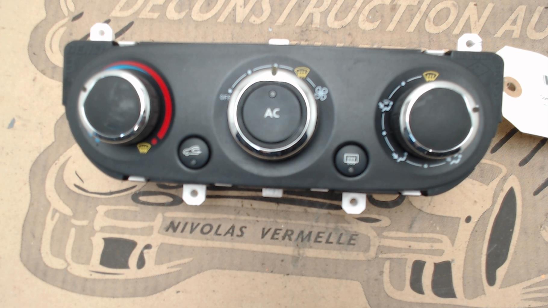 Commande chauffage RENAULT CLIO 4 PHASE 1 Essence - 1