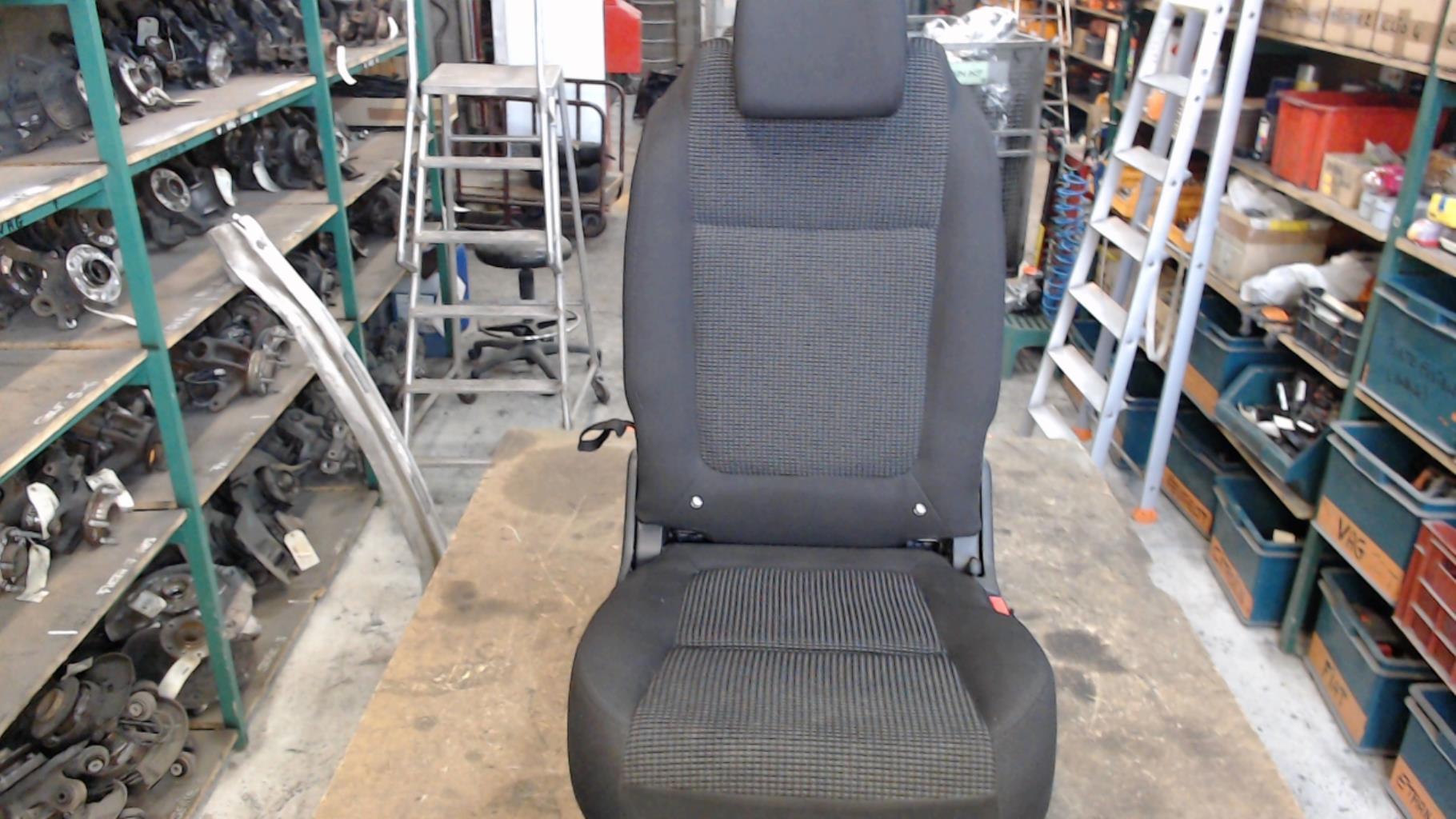Sedile posteriore destro PEUGEOT 5008 1 PHASE 1  - 1