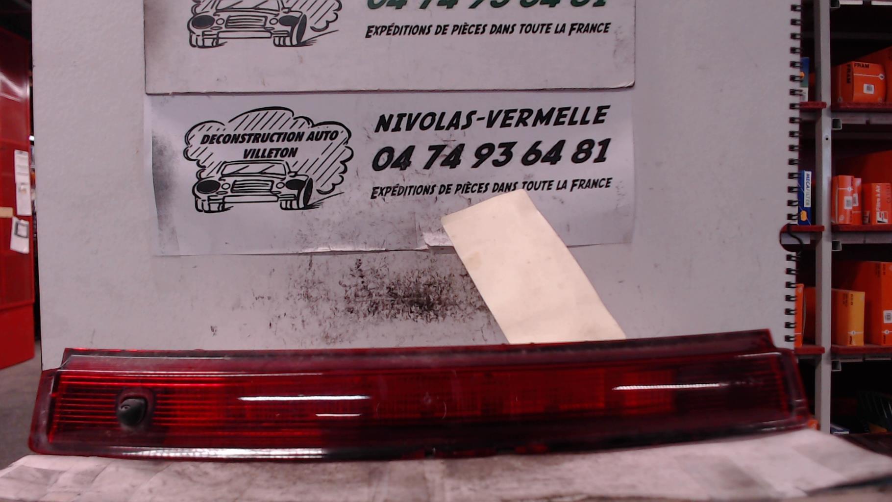 Feu arriere stop central RENAULT CLIO 4 PHASE 1 Essence - 1
