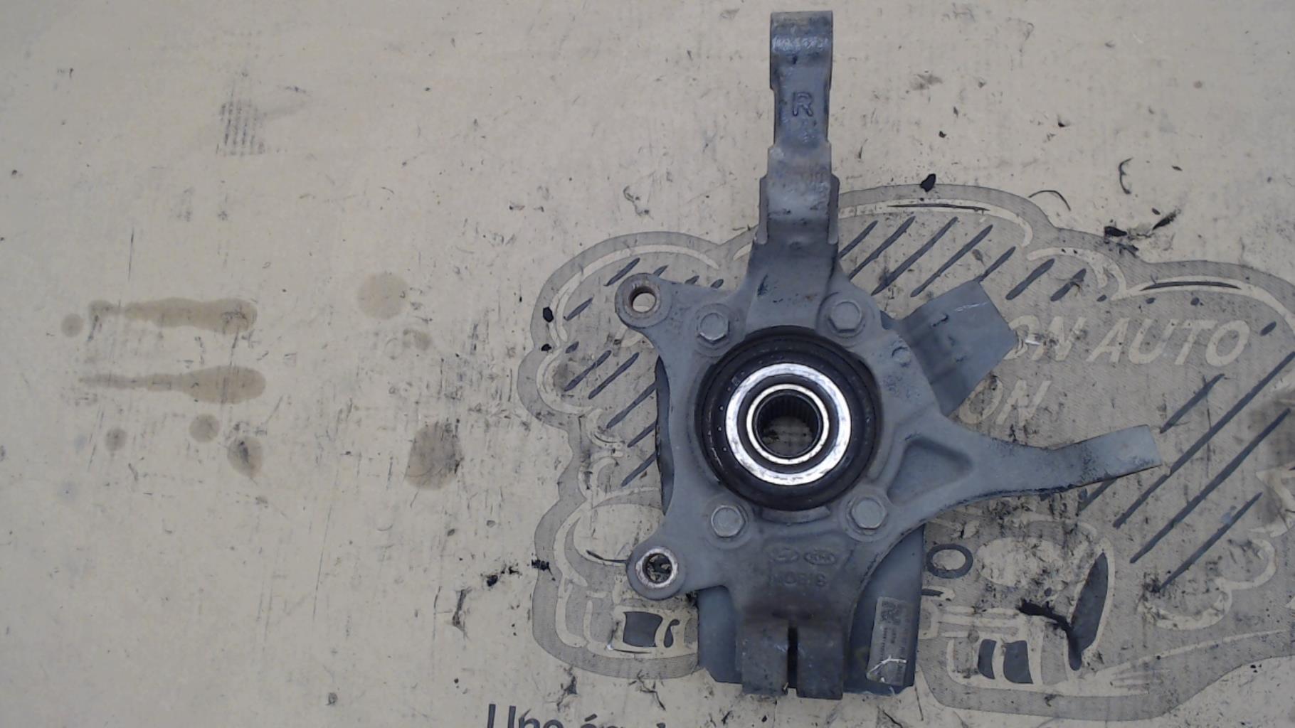 Fusee avant droit KIA CEE-D 2 PHASE 2 Essence - 1