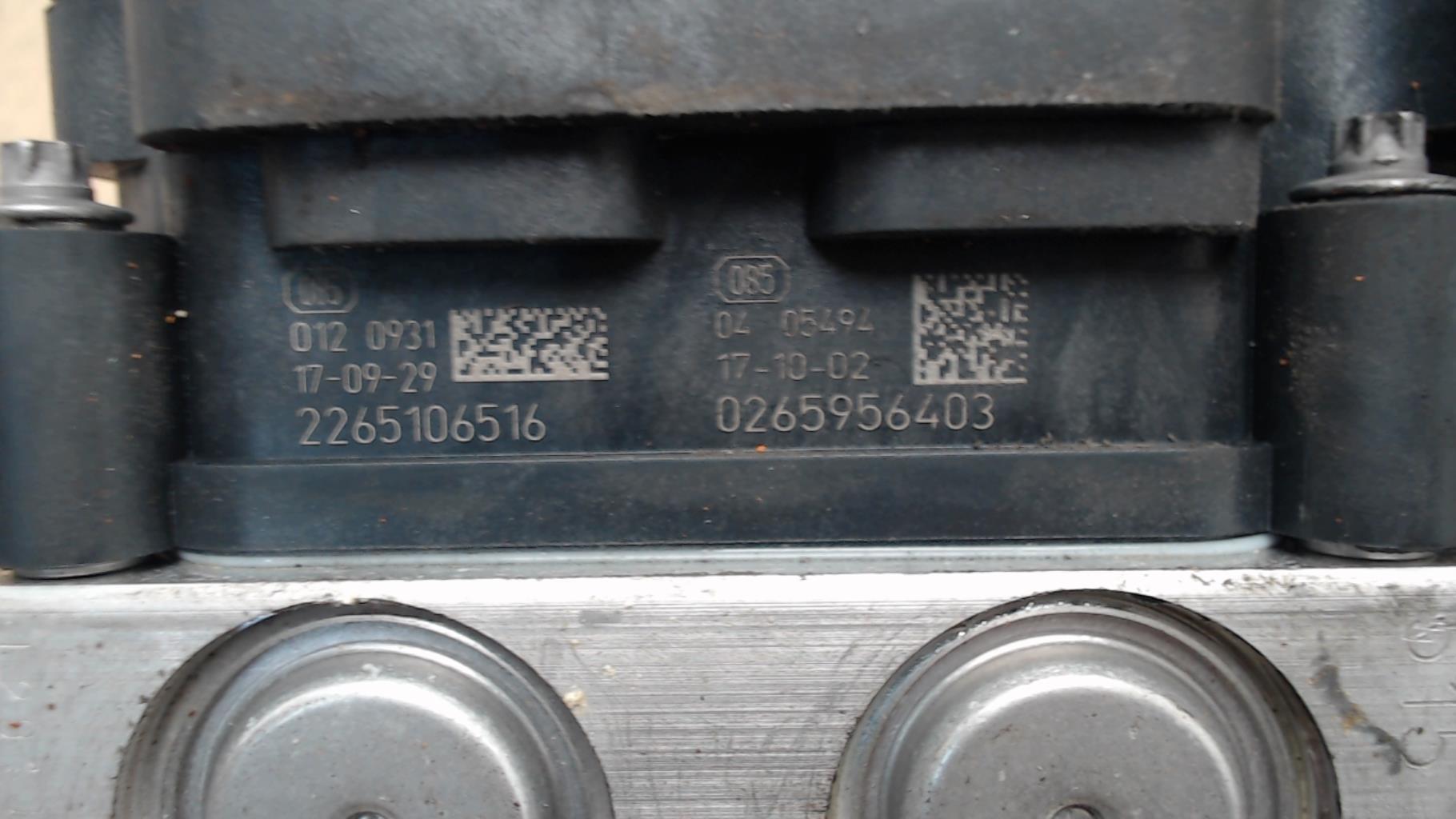 Blocco ABS (antibloccaggio freni) RENAULT TWINGO 3 PHASE 1 Gasolina - 1