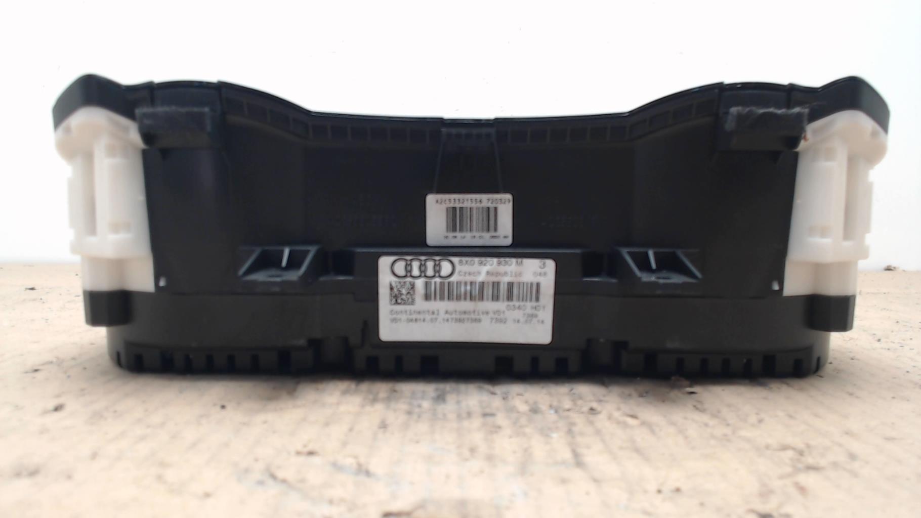 Compteur AUDI A1 1 SPORTBACK PHASE 1 Essence - 1