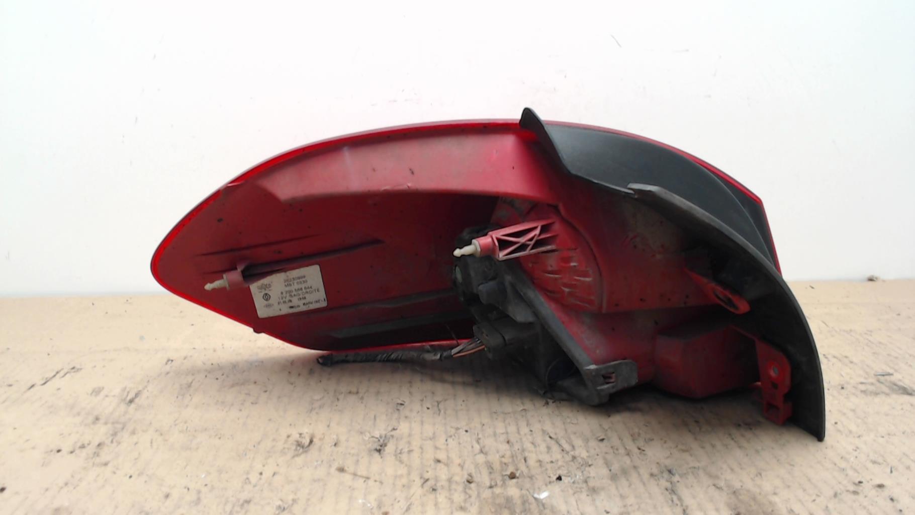 Fanale posteriore principale destro (luci) RENAULT CLIO 3 PHASE 2 BREAK  - 1
