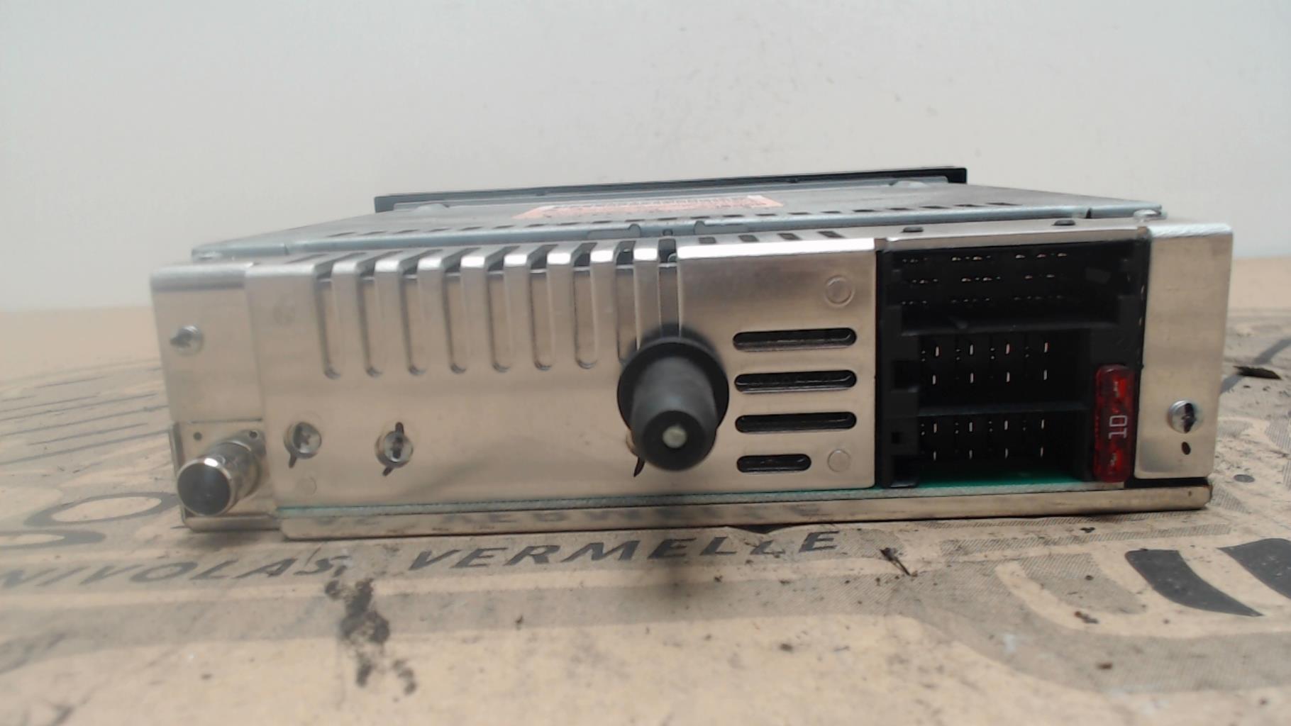 Autoradio PEUGEOT 206+  - 1