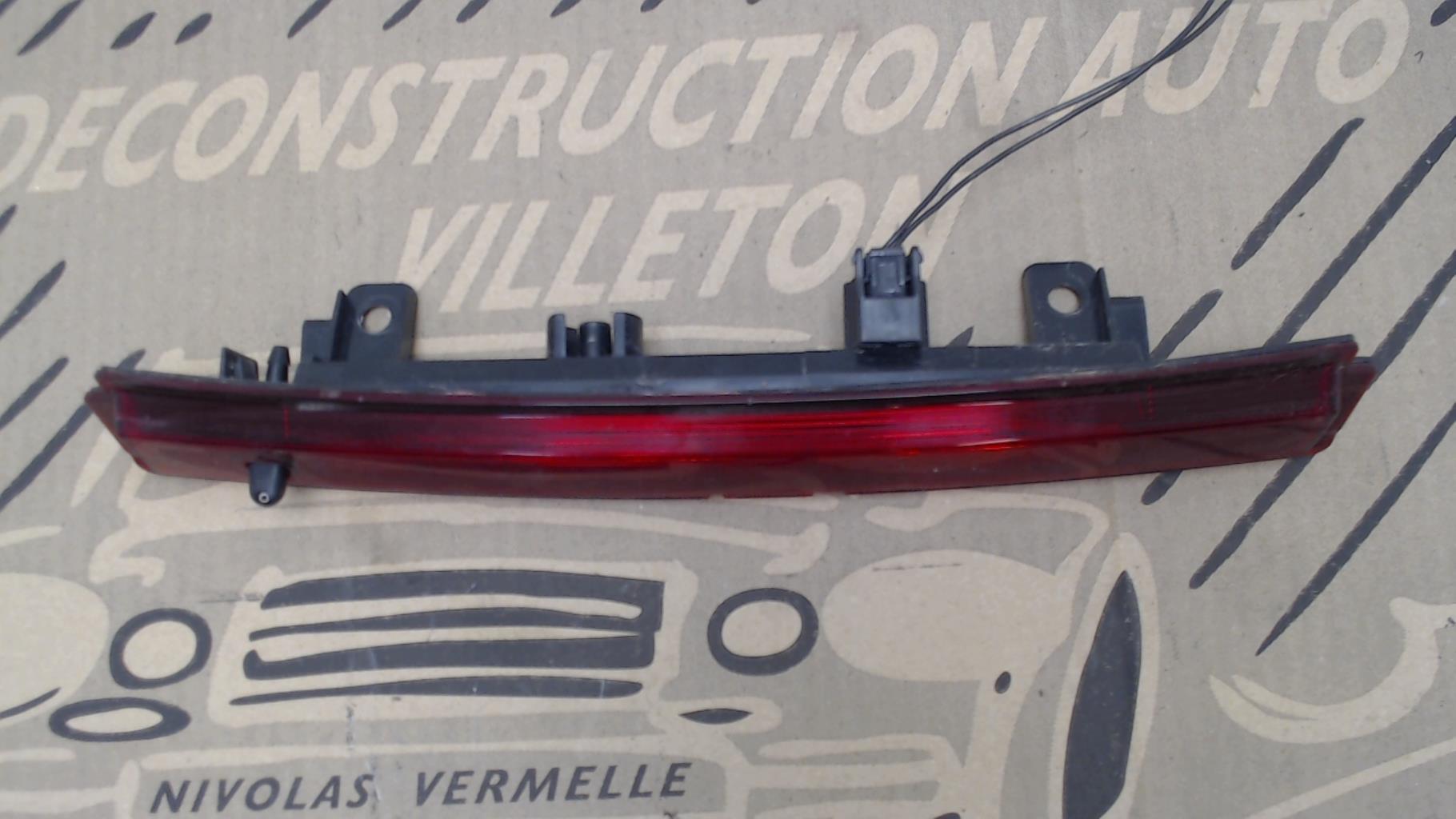 Feu arriere stop central RENAULT CLIO 4 PHASE 1  - 1