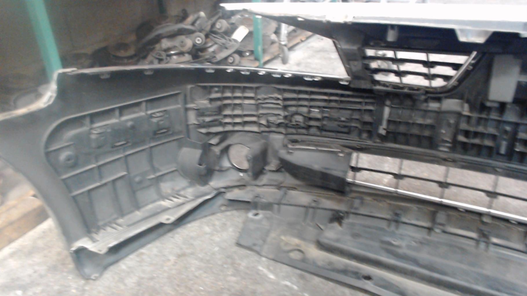 Paraurti anteriore RENAULT LAGUNA 2 PHASE 2  - 1