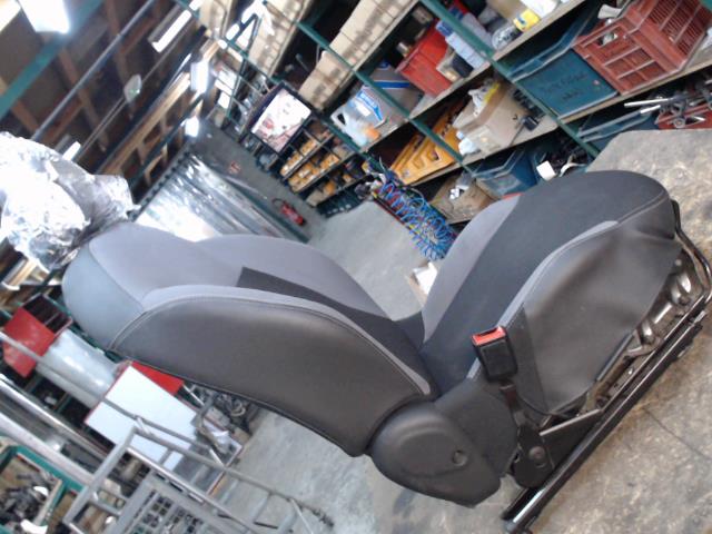 Siege avant gauche CITROEN C3 2 PHASE 1 Essence - 1