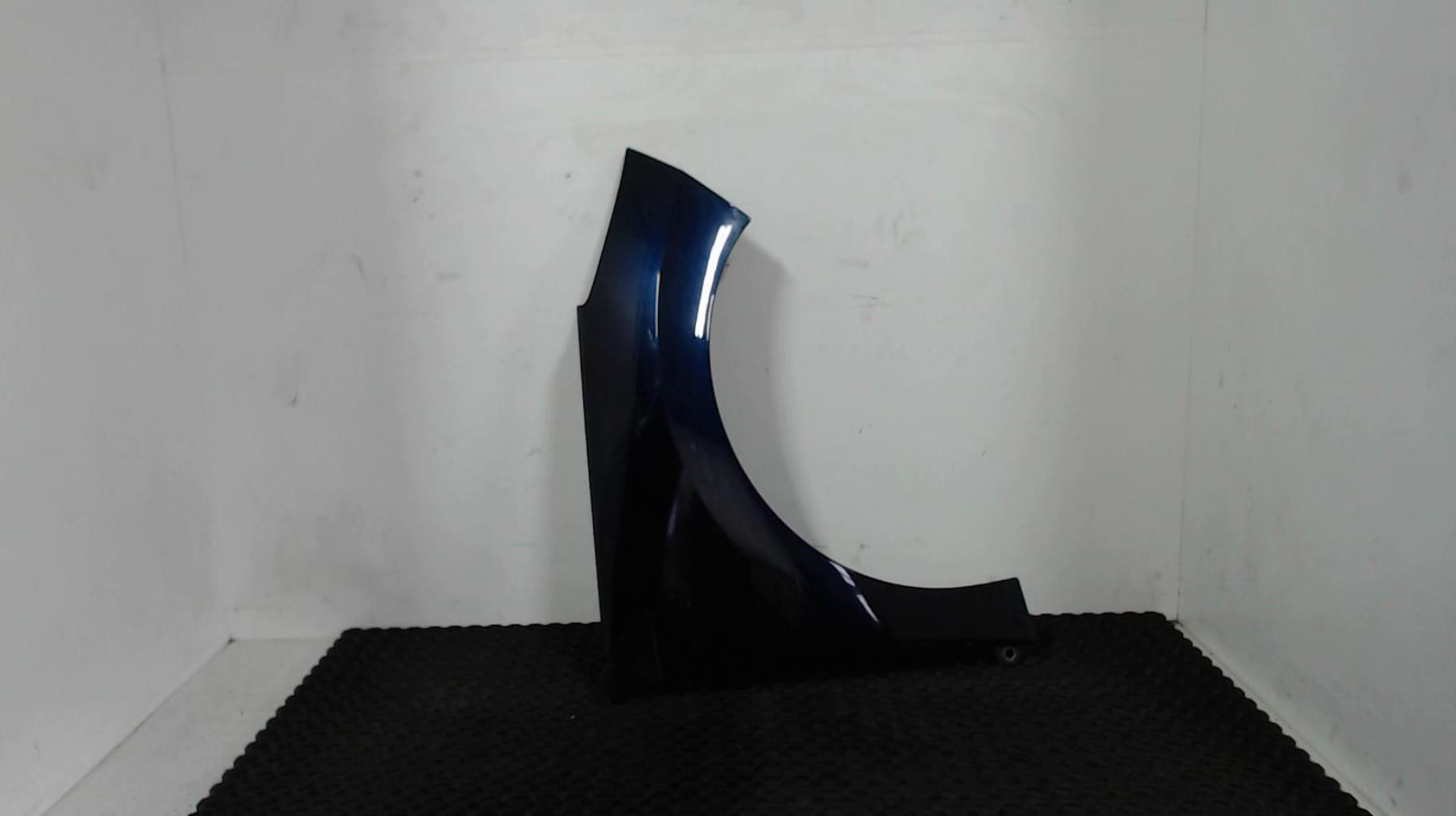 Parafango anteriore destro PEUGEOT 308 1 SW PHASE 1 BREAK Diésel - 1
