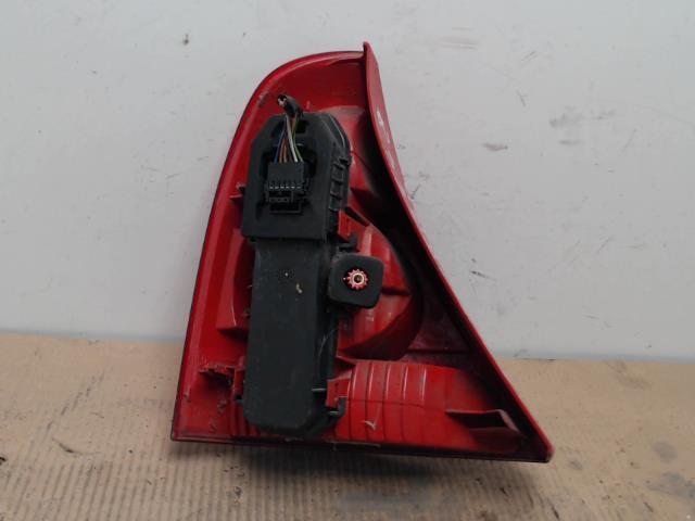 Fanale posteriore principale destro (luci) RENAULT CLIO 2 PHASE 2 Gasolina - 1