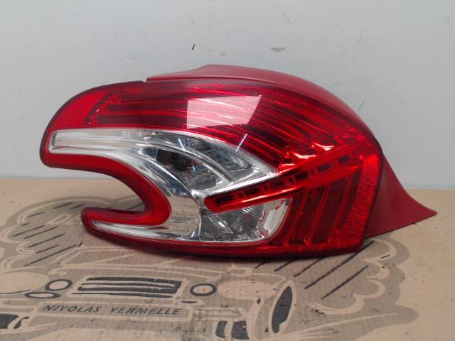 Fanale posteriore principale sinistro (luci) PEUGEOT 208 1 PHASE 1  - 1