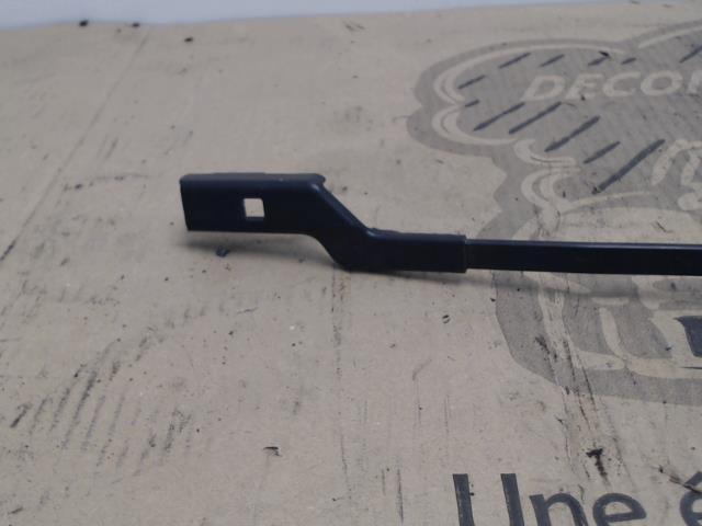 Braccio tergicristallo anteriore sinistro PEUGEOT 308 1 SW PHASE 1 BREAK Diésel - 1