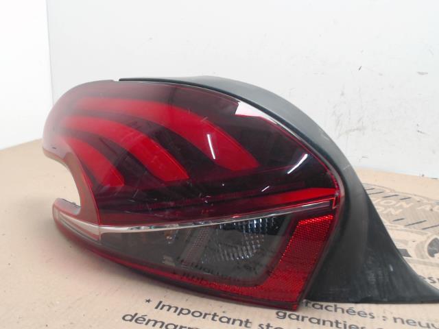 Fanale posteriore principale sinistro (luci) PEUGEOT 208 1 PHASE 2 Diésel - 1