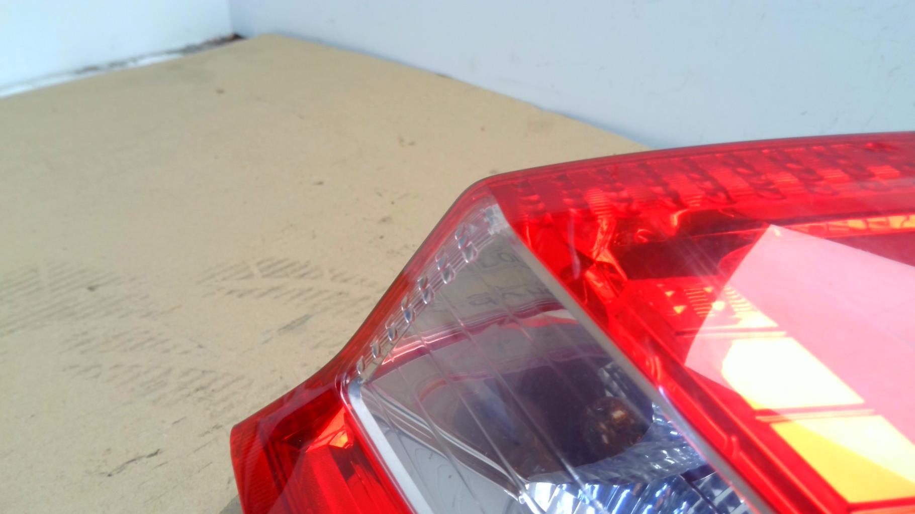 Fanale posteriore principale destro (luci) FORD FIESTA 6 PHASE 1  - 1