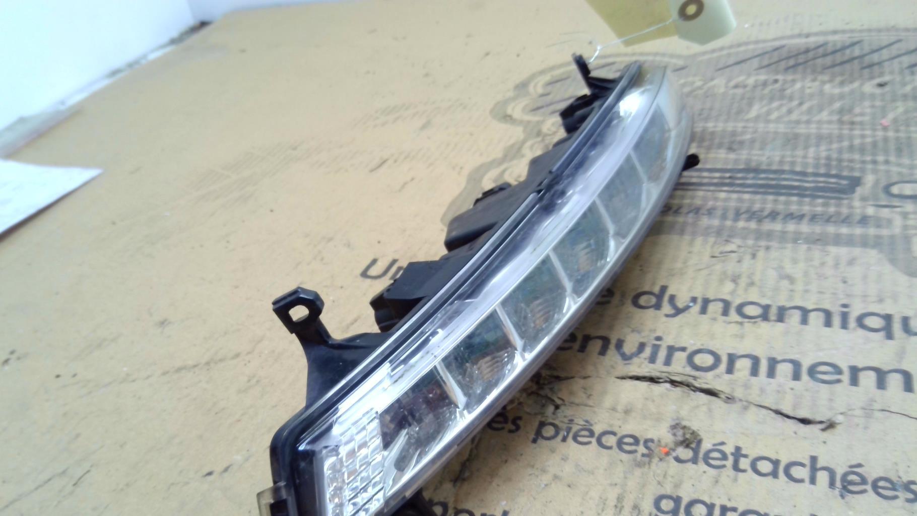 Luce di marcia diurna anteriore destra CITROEN C4 PICASSO 1  - 1