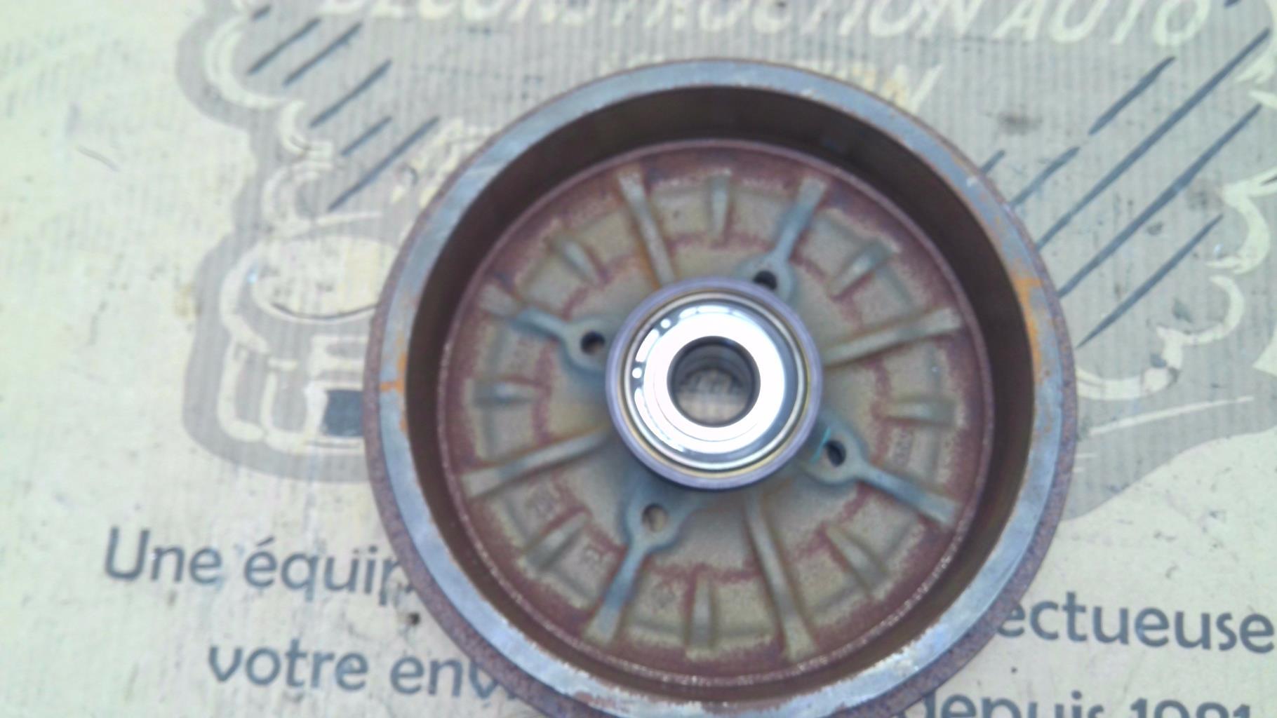 Tamburo posteriore sinistro CITROEN C3 3 PHASE 2 Gasolina - 1