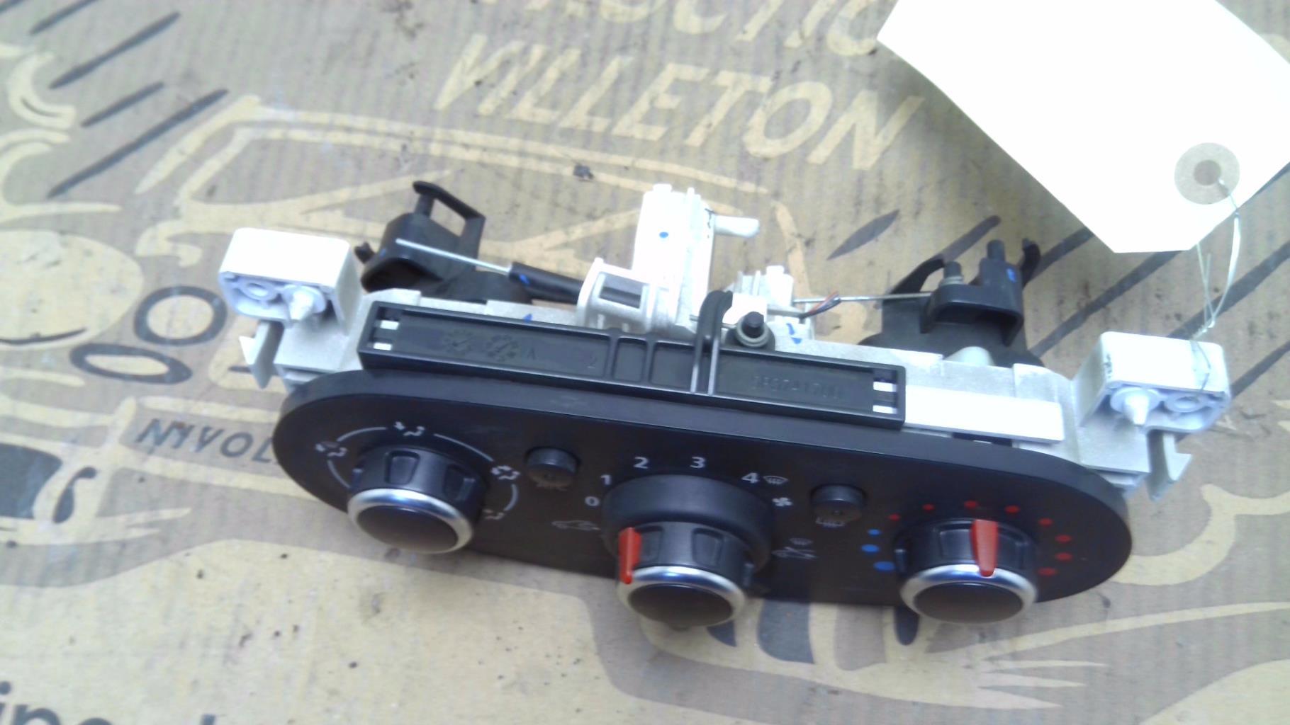 Commande chauffage DACIA SANDERO 2 PHASE 2  - 1