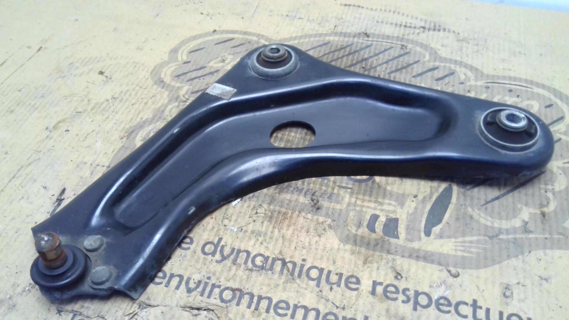 Triangolo anteriore sinistro CITROEN C3 3 PHASE 1 Gasolina - 1