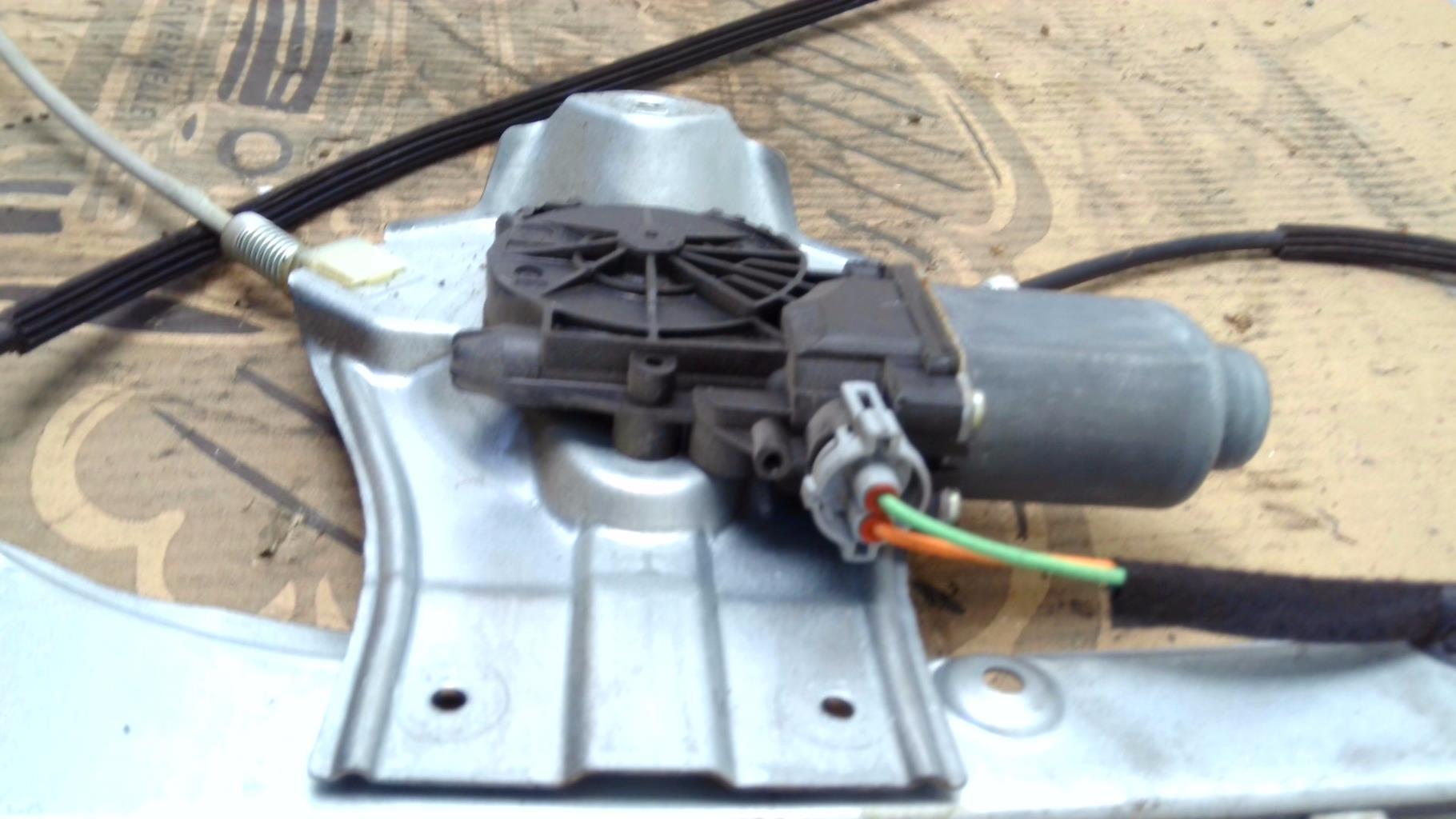 Alzacristalli elettrico anteriore destro RENAULT CLIO 3 PHASE 2 BREAK Gasolina - 1