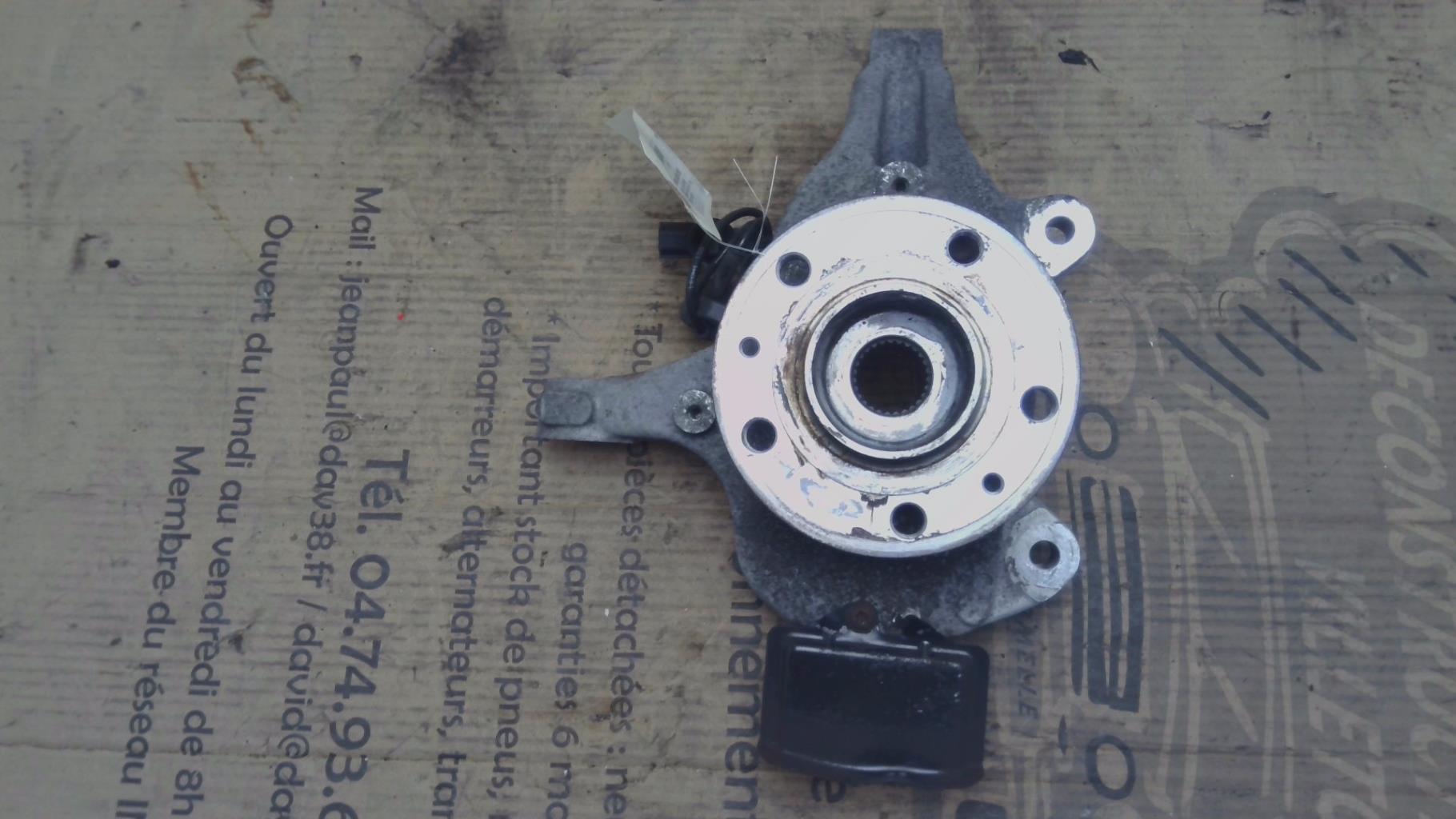 Fusee avant droit RENAULT LAGUNA 3 PHASE 1 Diesel - 1