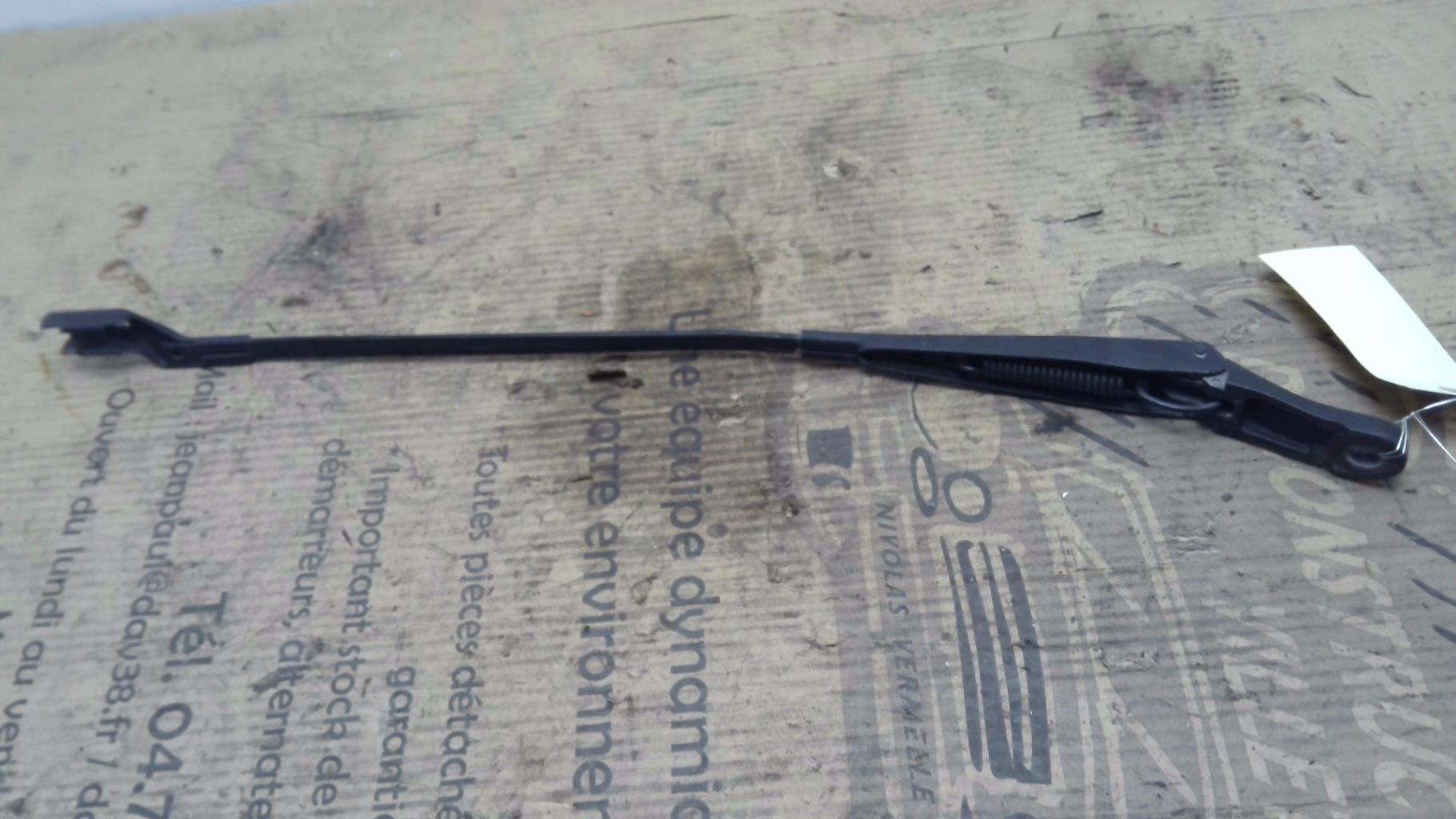 Braccio tergicristallo anteriore destro PEUGEOT 3008 1 PHASE 1  - 1