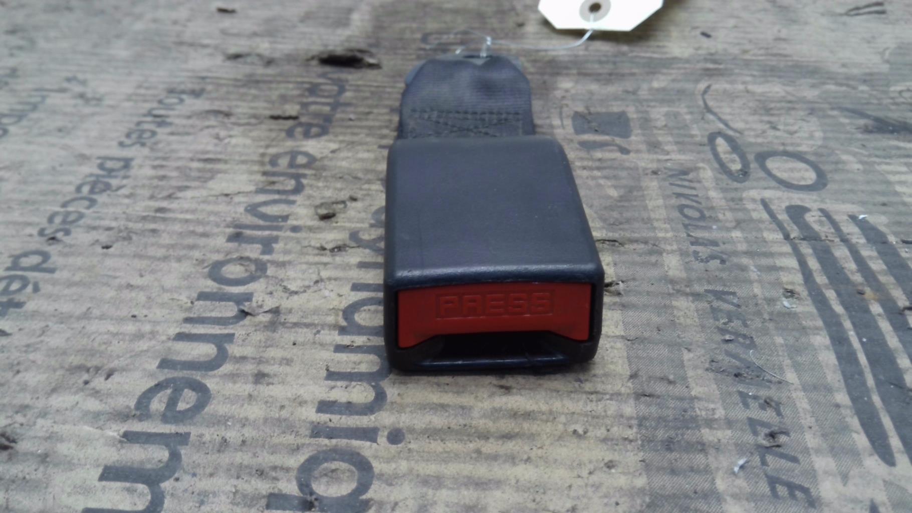 Aggancio cintura sicurezza posteriore sinistro CITROEN BERLINGO 2 PHASE 1 Diésel - 1