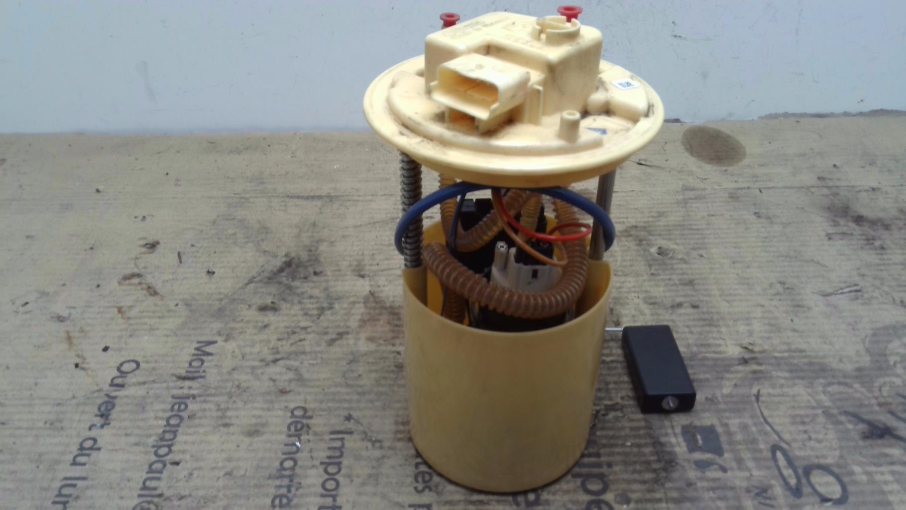 Pompe à carburant OPEL CORSA E Diesel - 1