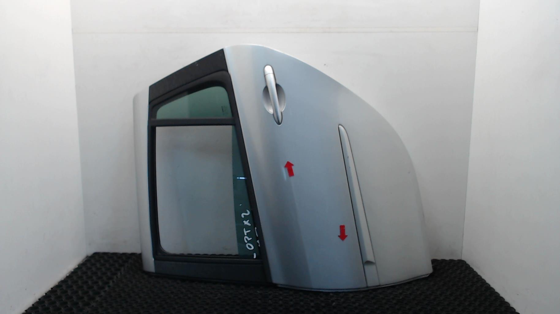 Puerta trasera izquierda RENAULT CLIO 3 PHASE 2 BREAK  - 1