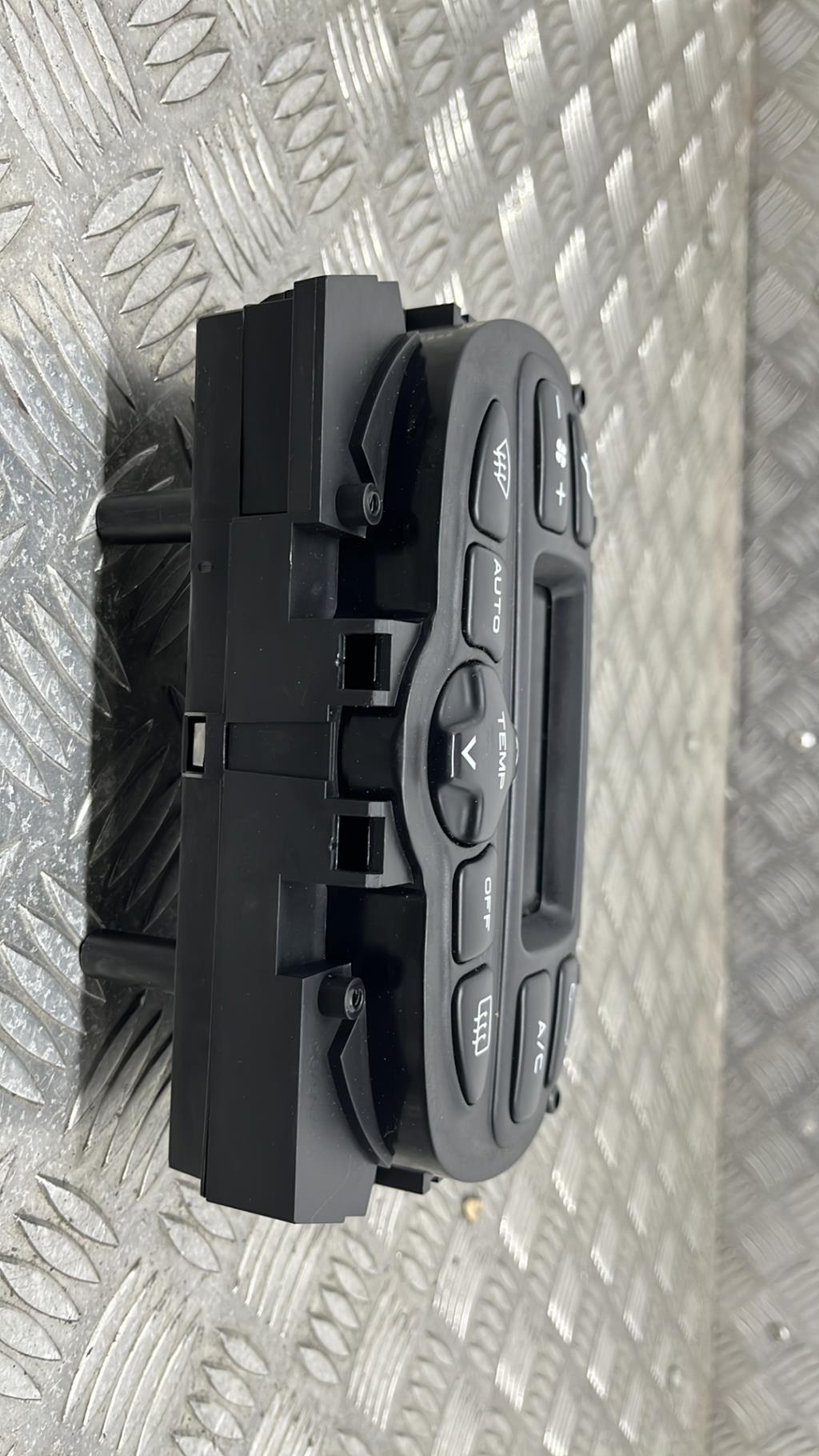 Commande chauffage PEUGEOT 206 PHASE 2 BREAK Diesel - 1